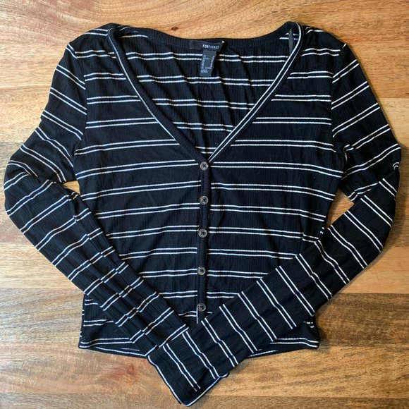 Two Forever 21 Crop Tops - Picture 2 of 5